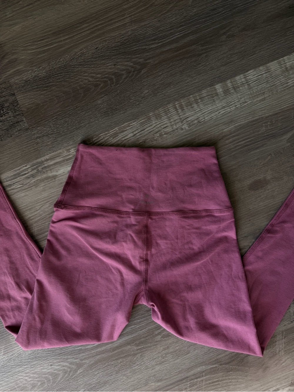 Beyond Yoga High-Waist Leggings in Mauve Pink